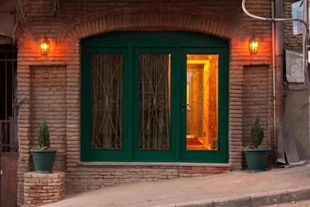 Green Door Tbilisi Exteriör bild